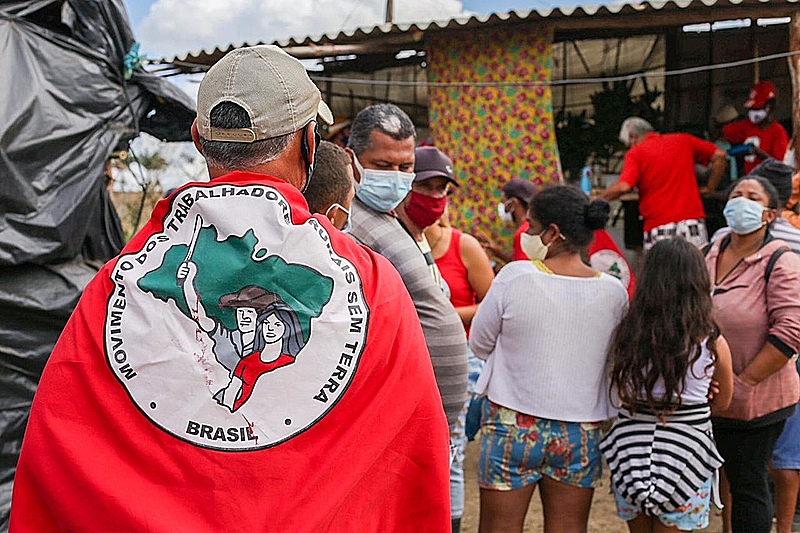 MST denuncia tentativa de criminalização em PL que pune famílias por ocupação de terra