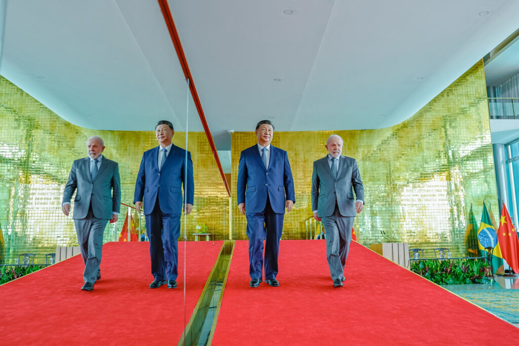 Em encontro histórico, Lula celebra 37 compromissos firmados com a China