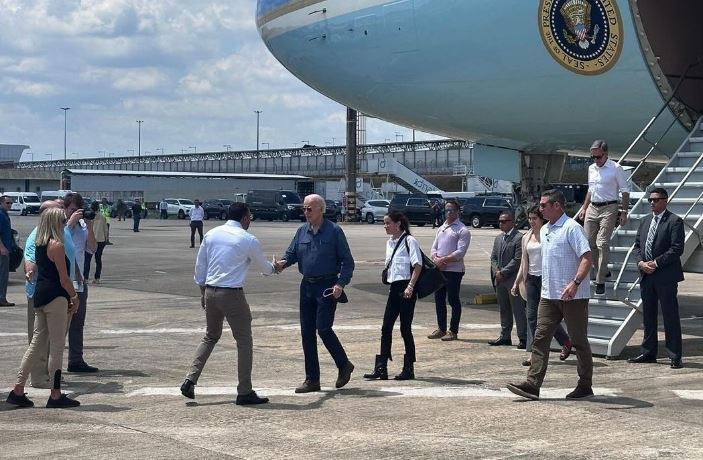 Joe Biden chega a Manaus e anuncia R$ 289,5 milhões ao Fundo Amazônia