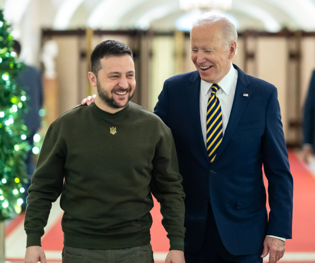 Biden autoriza Ucrânia a usar mísseis de longo alcance contra Rússia Biden autoriza Ucrânia a usar mísseis de longo alcance contra Rússia