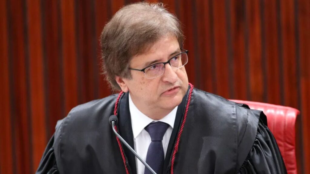 Indiciamento de Bolsonaro só deve ser analisado pela PGR em 2025