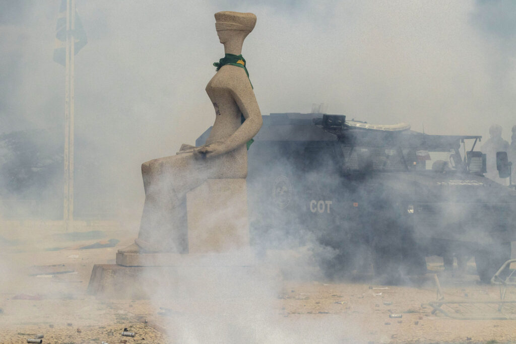 PF aponta envolvimento de militares e Bolsonaro em inquérito sobre atos golpistas