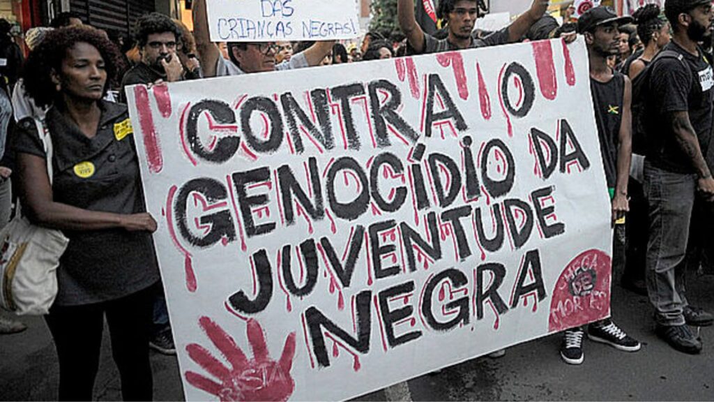 Estudo relaciona violência armada ao racismo; 79% dos mortos são negros Estudo relaciona violência armada ao racismo; 79% dos mortos são negros