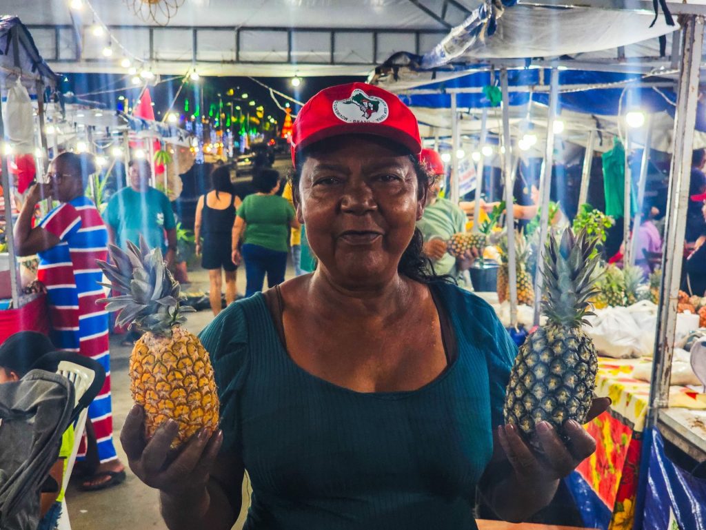 “Não me vejo fora do MST”: a história de Madalena e as Feiras do MST em Alagoas “Não me vejo fora do MST”: a história de Madalena e as Feiras do MST em Alagoas