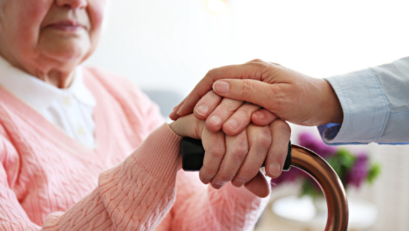Política Nacional de Cuidado é aprovada no Senado e vai à sanção