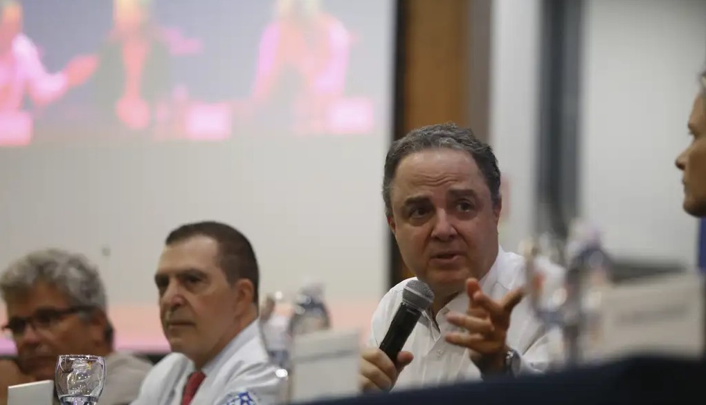 Lula está “neurologicamente perfeito” e deve ter alta na próxima semana