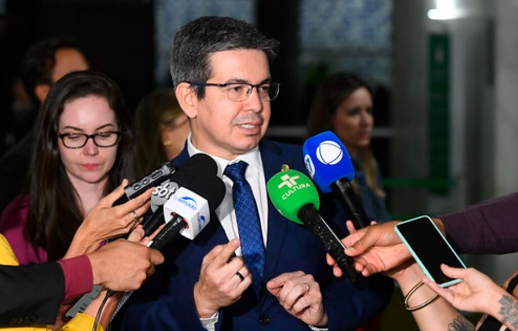 Líder do governo está otimista com aprovação do pacote fiscal e orçamento