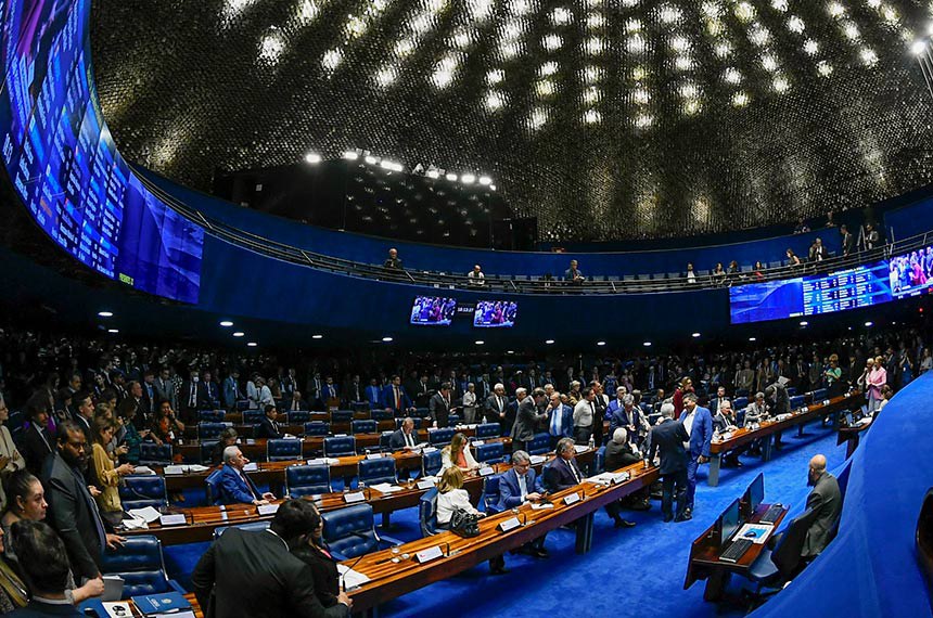 Senadores aprovam projeto de regulamentação da inteligência artificial
