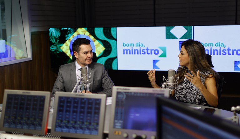 Jader Filho destaca avanços no Minha Casa, Minha Vida e explica o Periferia Viva