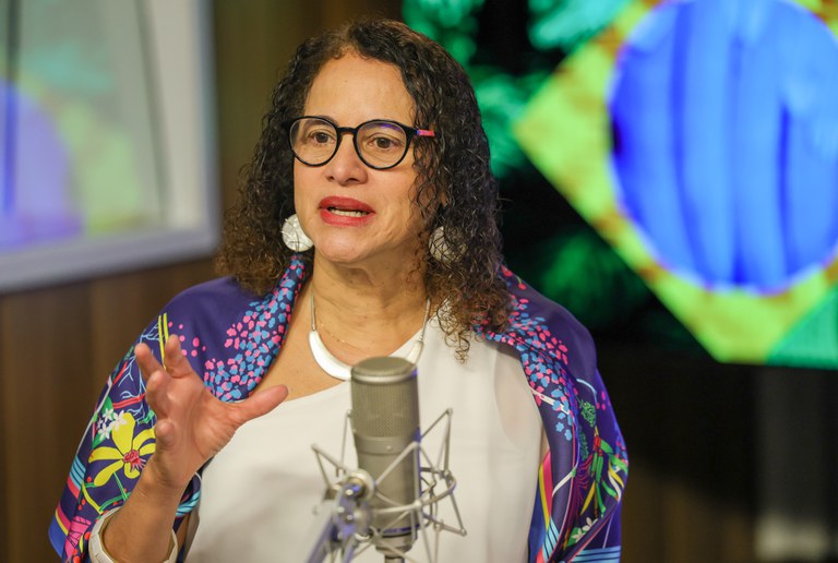 Luciana Santos destaca recorde de investimentos em ciência e tecnologia Luciana Santos destaca recorde de investimentos em ciência e tecnologia