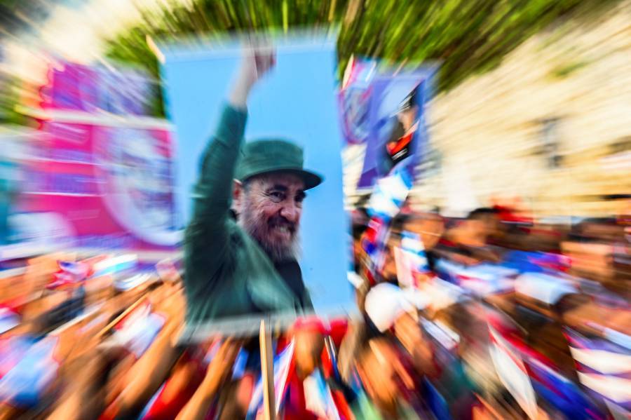 Cuba celebra Fidel Castro em ato que reuniu 100 mil