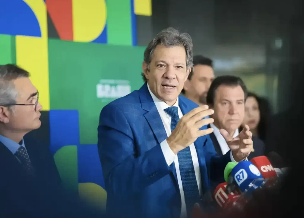 Haddad critica juros altos e alerta para impacto na economia e no cumprimento da meta fiscal
