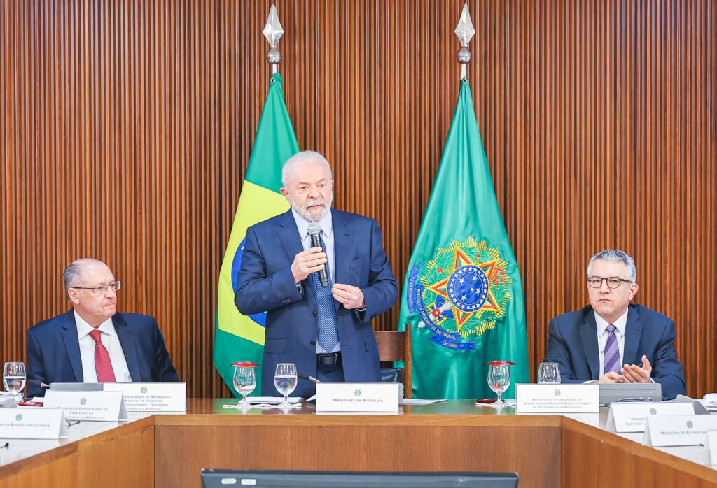 Lula sanciona programa para renegociar dívidas dos estados