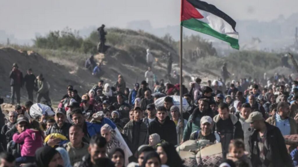 Trump defende “limpar” Gaza “realocando” palestinos em países vizinhos