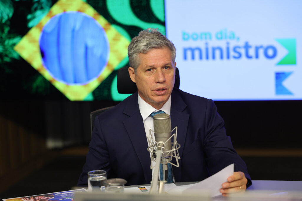 Ministro destaca medidas para baixar o preço dos alimentos Ministro destaca medidas para baixar o preço dos alimentos