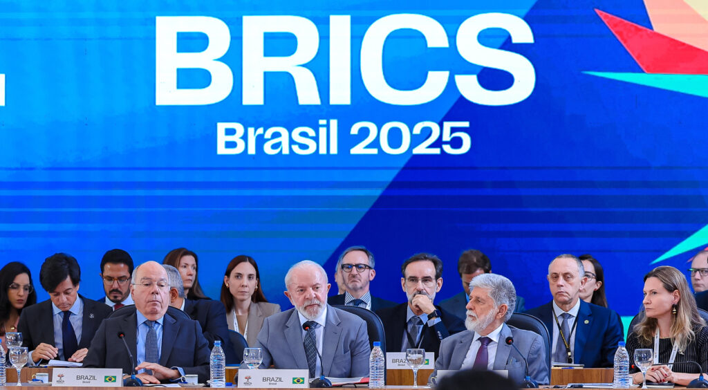 Lula rebate protecionismo comercial de Trump e negacionismo na saúde e clima
