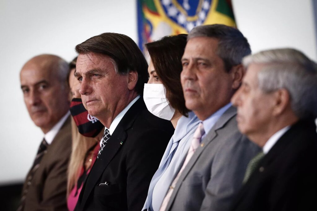 PGR denuncia Bolsonaro e mais 33 por tentativa de golpe de Estado