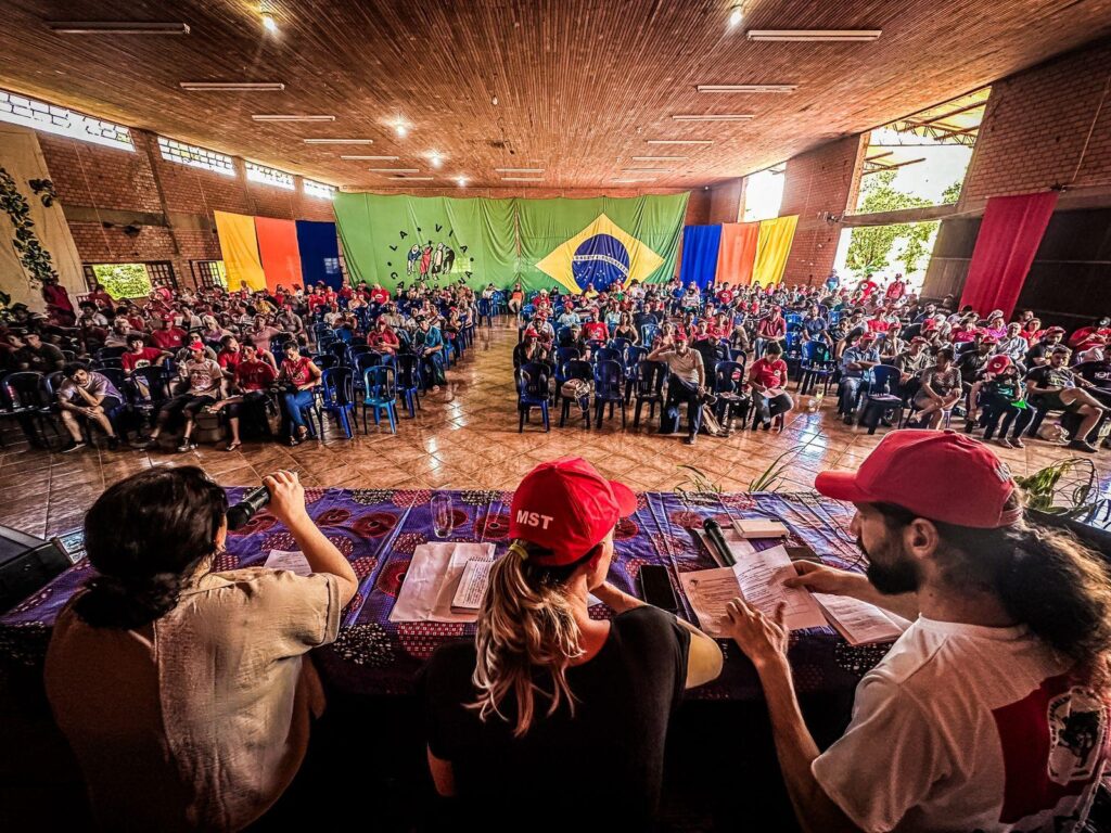 Coordenação do MST-PR se reúne para debater o avanço da luta pela Reforma Agrária Popular Coordenação do MST-PR se reúne para debater o avanço da luta pela Reforma Agrária Popular
