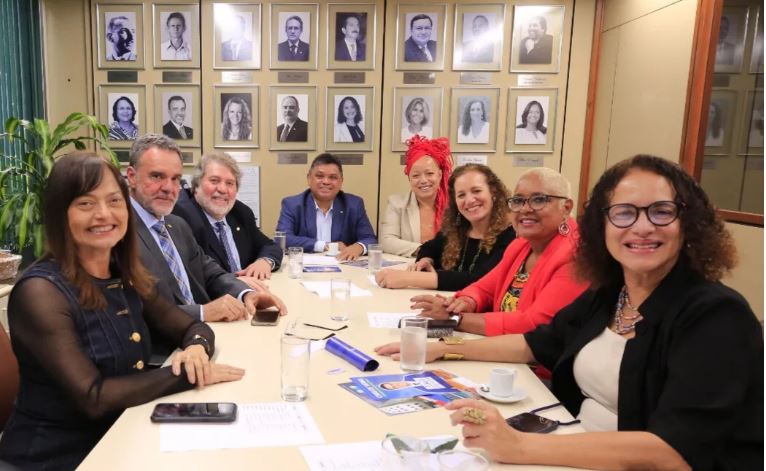 Bancada do PCdoB na Câmara discute agenda prioritária e desafios para 2025