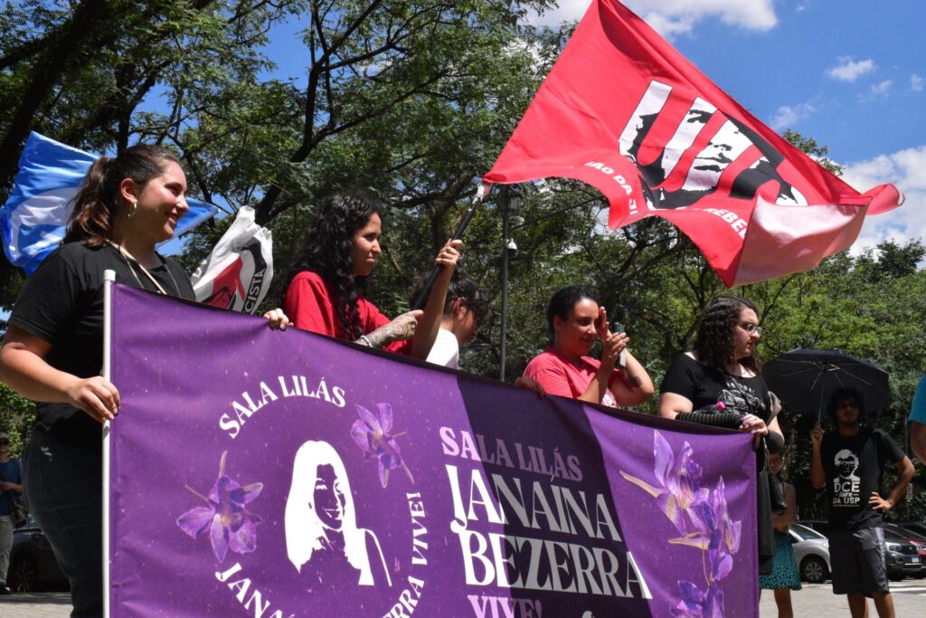 Estudantes da USP protestam contra interdição da Sala Lilás Janaína Bezerra Vive