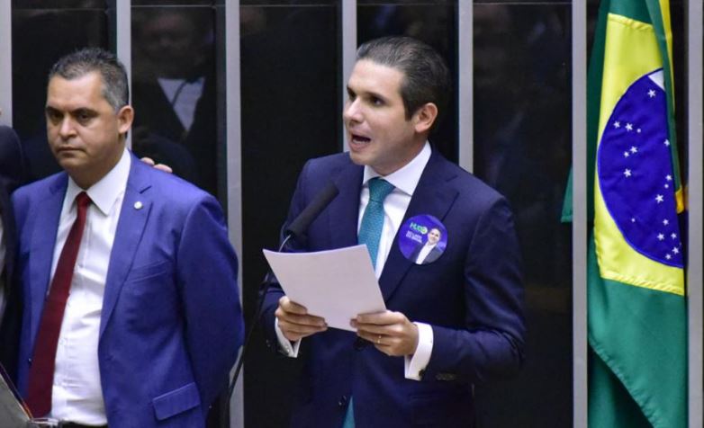 Hugo Motta é eleito presidente da Câmara dos Deputados com 444 votos
