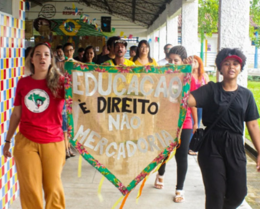 Organizado pelo MST em Maceió (AL), Cursinho Pré-Enem abre seleção para voluntários