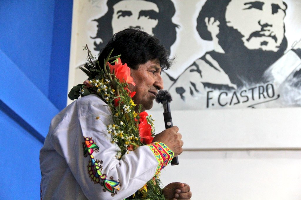 Inelegível, Evo Morales anuncia que vai disputar eleição na Bolívia por outro partido Inelegível, Evo Morales anuncia que vai disputar eleição na Bolívia por outro partido