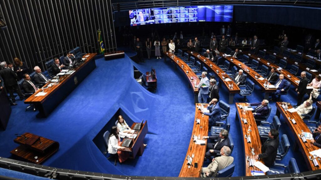 Senadores debatem pauta e instalação das comissões permanentes
