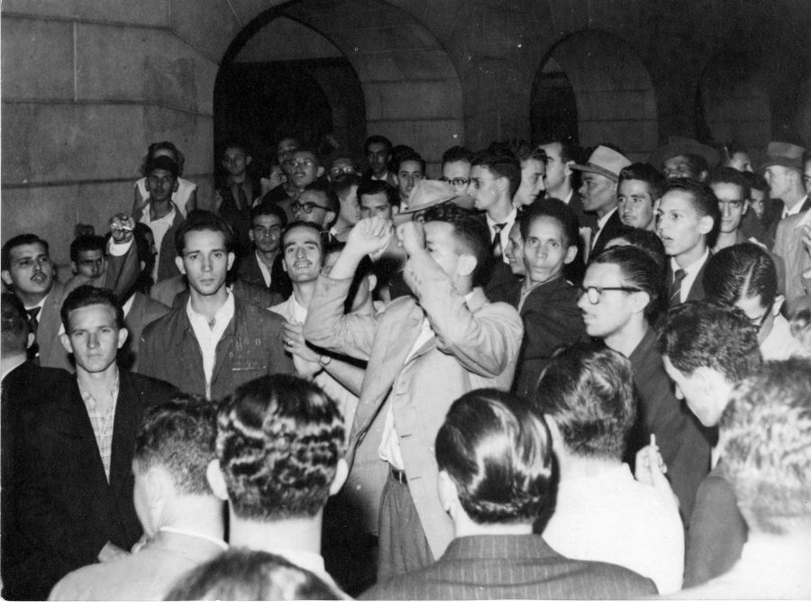 Os trabalhadores paralisam São Paulo: 72 anos da histórica Greve dos 300 Mil