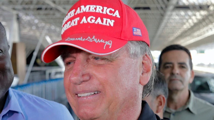 Maioria dos brasileiros desaprova governo Trump, aponta pesquisa Maioria dos brasileiros desaprova governo Trump, aponta pesquisa
