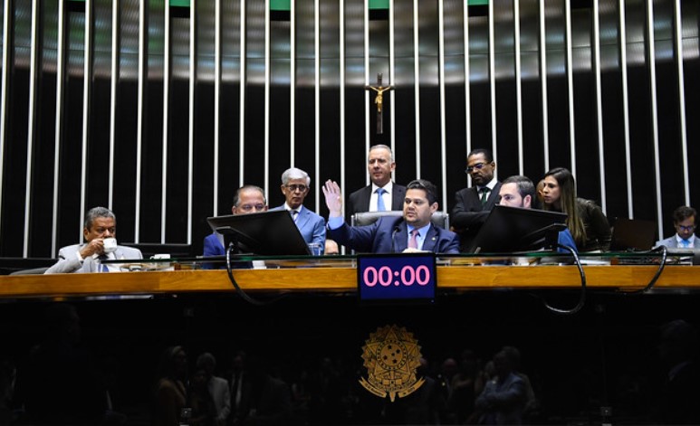 Congresso aprova novas regras para indicação das emendas ao orçamento Congresso aprova novas regras para indicação das emendas ao orçamento