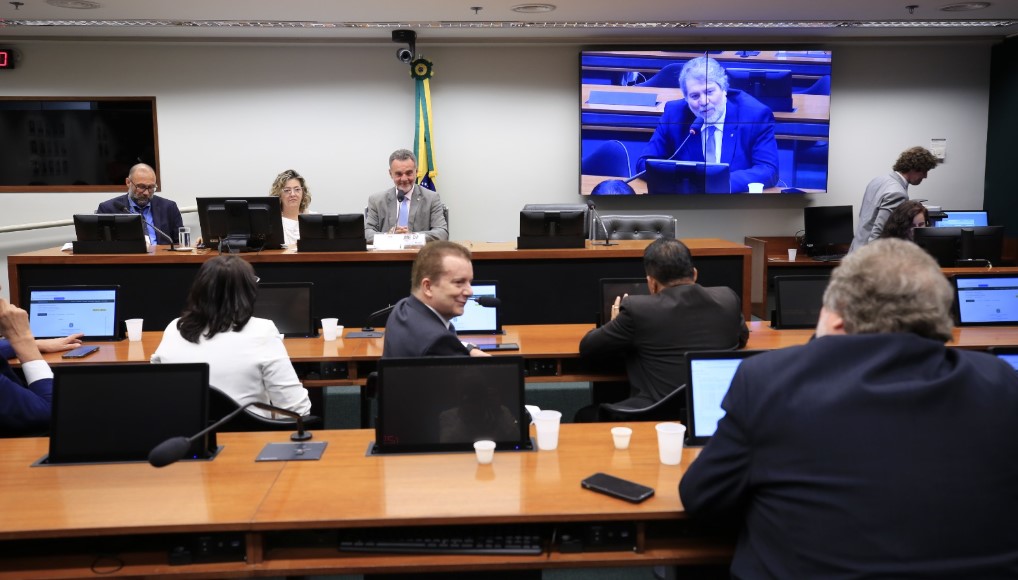 Eleito na comissão, Daniel Almeida elege preço dos alimentos como prioridade