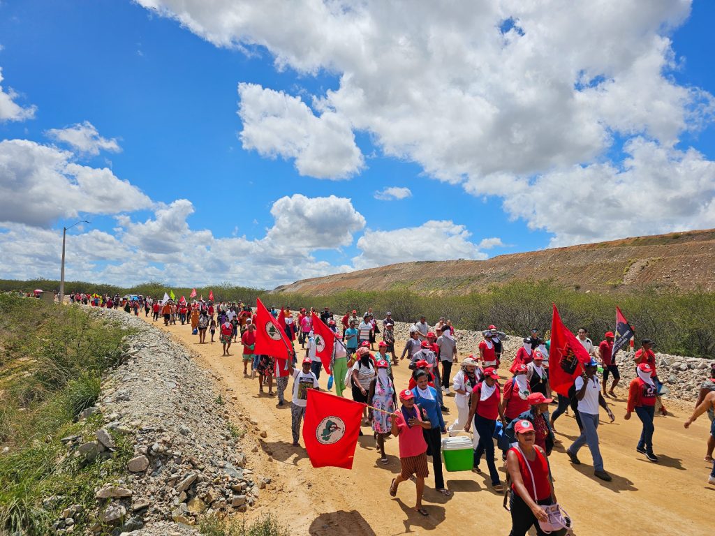Mulheres Sem Terra denunciam as violências do capital no campo por todo o país