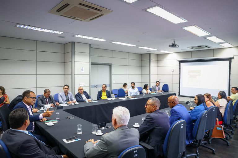 Escola do Trabalhador 4.0 oferece mais de 5 milhões de vagas online