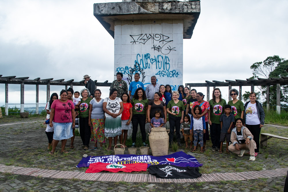“A gente quer o que é nosso de direito”, afirma Raquel da Silva, mulher indígena. “A gente quer o que é nosso de direito”, afirma Raquel da Silva, mulher indígena.