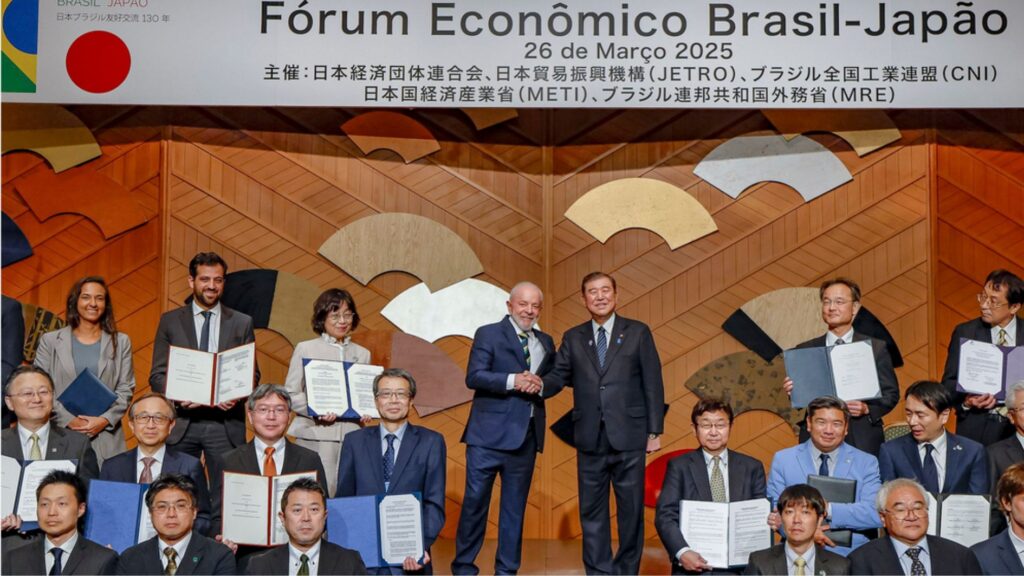 Empresa do Japão comprará 15 jatos da Embraer, com investimentos de R$ 10 bilhões Empresa do Japão comprará 15 jatos da Embraer, com investimentos de R$ 10 bilhões