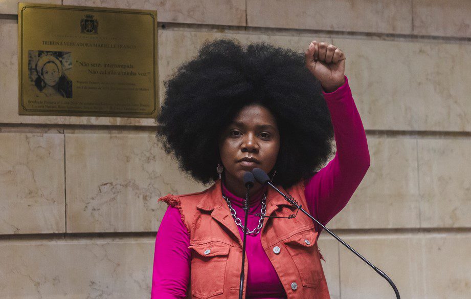 Thais Ferreira é a única mulher negra líder na Câmara Rio