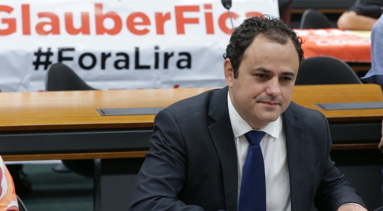 Glauber, heroísmo e refundação da política