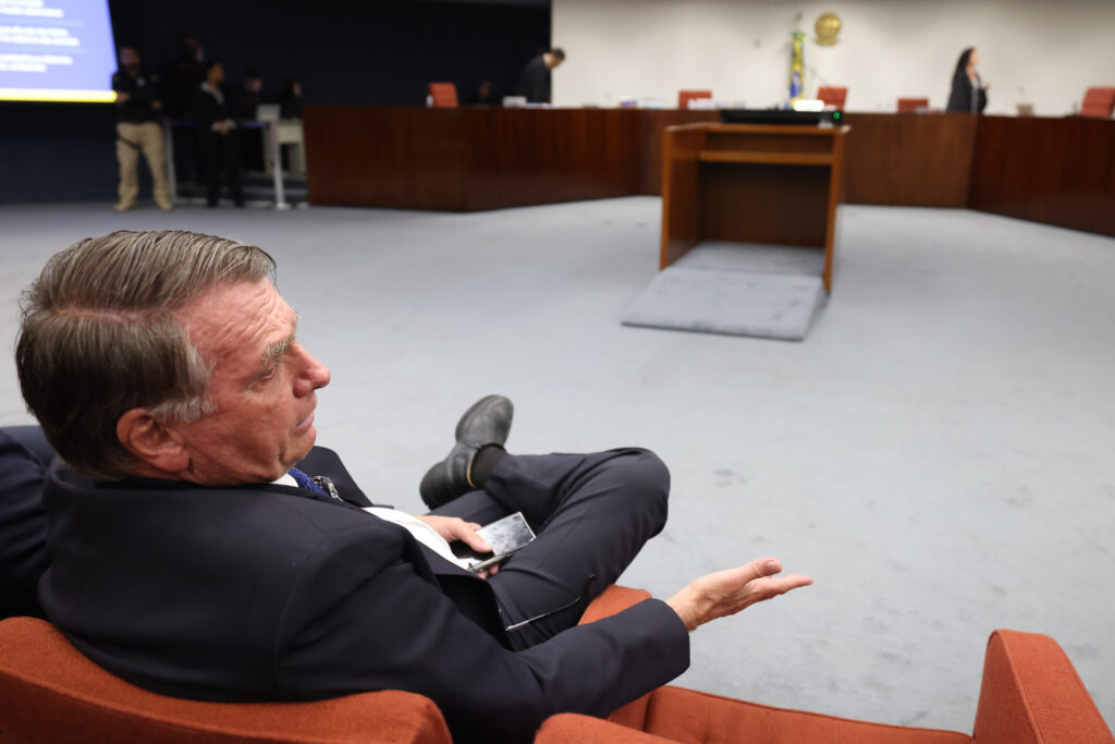 STF pede que PGR se manifeste sobre prisão preventiva de Bolsonaro