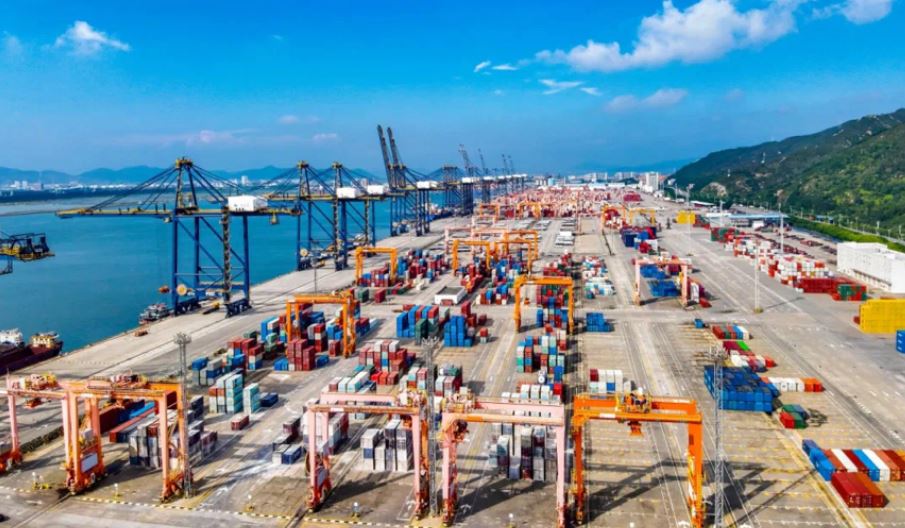 Brasil e China inauguram nova rota marítima direta entre os dois países