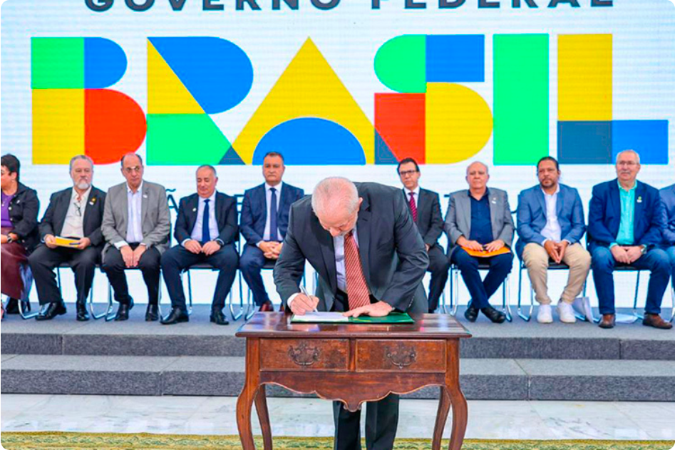 Salário mínimo tem maior valorização com Lula, podendo chegar a R$ 1.630 em 2026