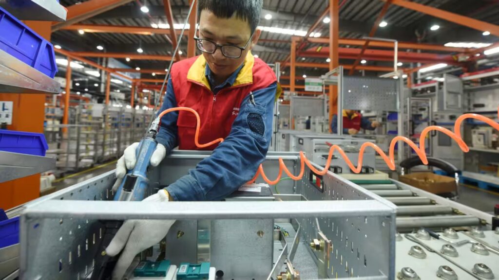 Indústria chinesa supera EUA, Japão, Alemanha e Índia juntos Indústria chinesa supera EUA, Japão, Alemanha e Índia juntos