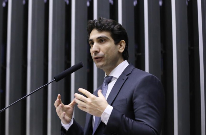 60 anos do BC: Galípolo é criticado por deputados pelas altas taxas de juros