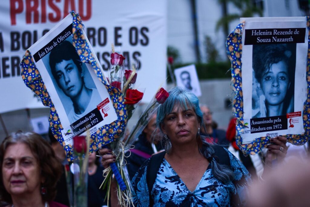 ‘Ditadura nunca mais’: Caminhada do Silêncio em SP homenageia vítimas da ditadura e da violência de Estado