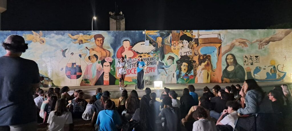 Estudantes refundam DCE da PUC Campinas