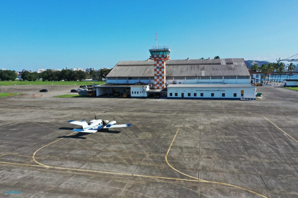 Primeira fase das obras do aeroporto de Guarujá é concluída Primeira fase das obras do aeroporto de Guarujá é concluída