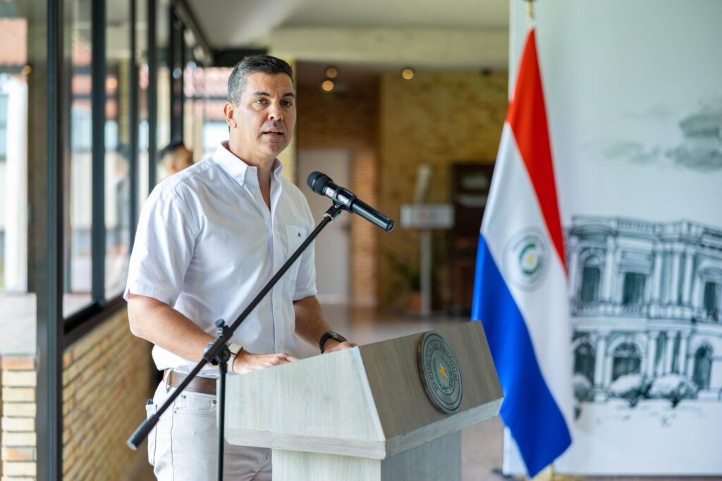 Presidente do Paraguai afirma que suposta ação hacker brasileira ‘abre velhas feridas’