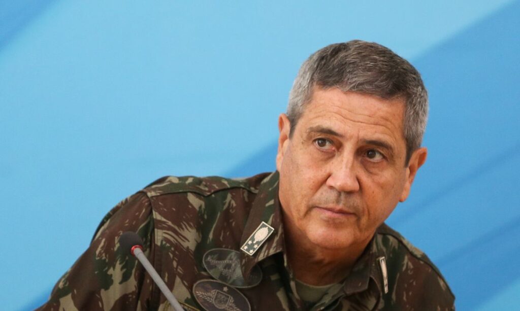 Para proteger ação penal, Moraes mantém prisão do general Braga Netto Para proteger ação penal, Moraes mantém prisão do general Braga Netto