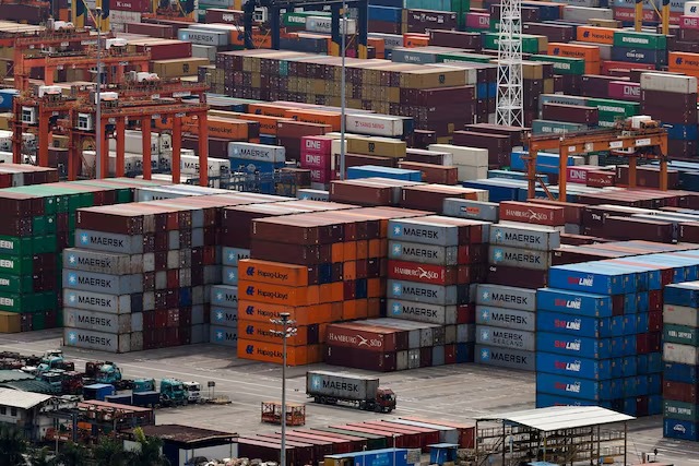 China impõe taxas antidumping de até 75% sobre plásticos dos EUA e aliados
