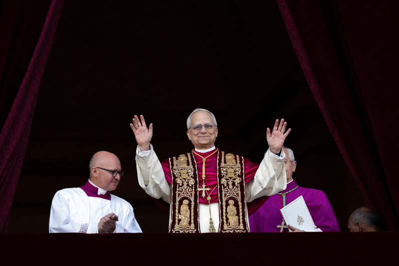 Com imigração e guerras em pauta, líderes mundiais reagem à nomeação de Robert Prevost como papa Leão 14 Com imigração e guerras em pauta, líderes mundiais reagem à nomeação de Robert Prevost como papa Leão 14